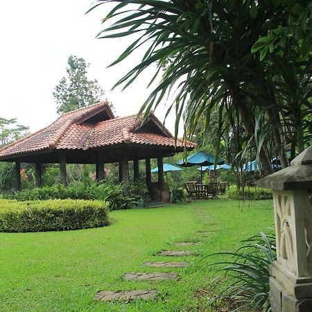 Cico Resort Gununggeulis Exterior photo