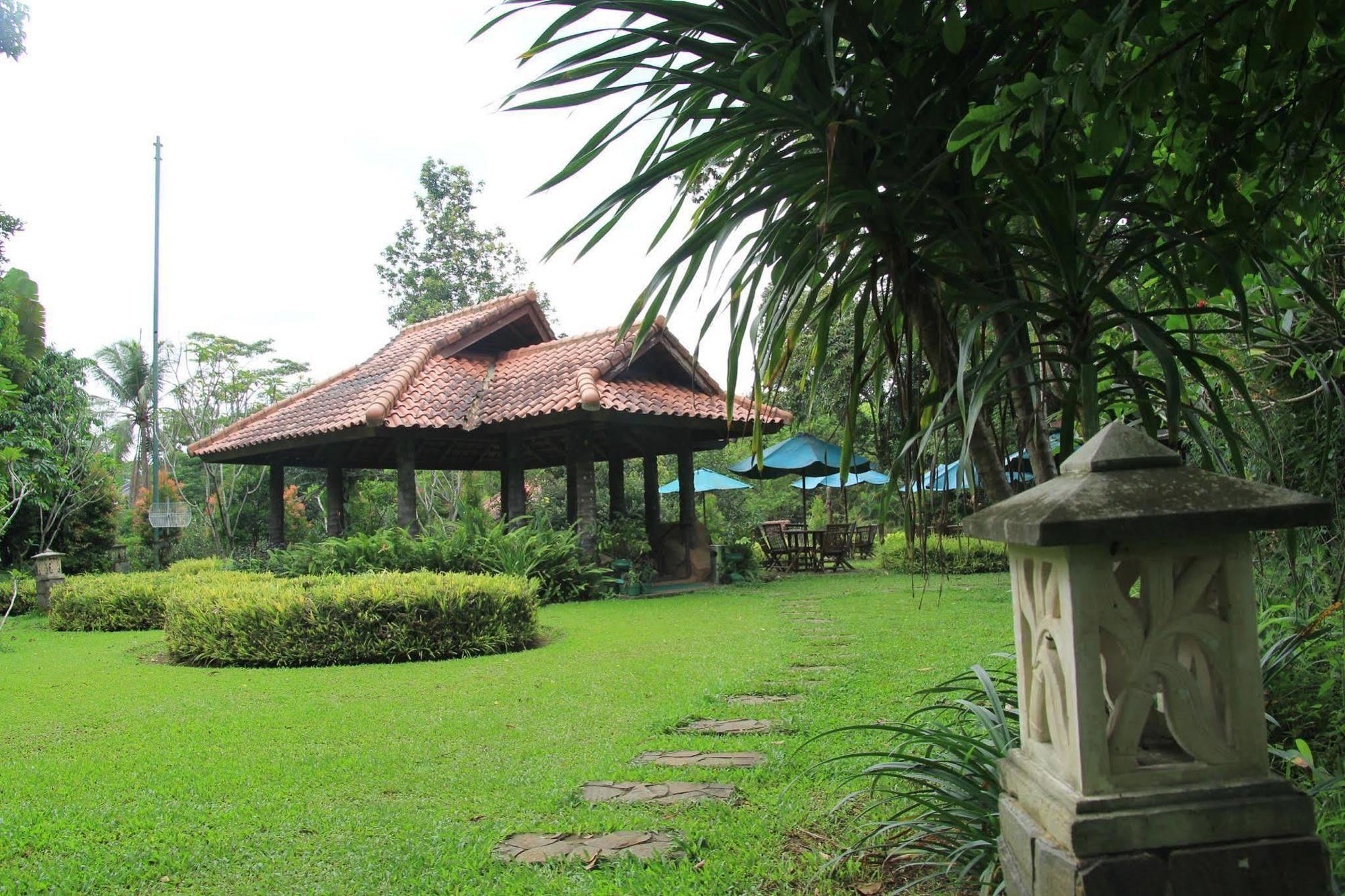 Cico Resort Gununggeulis Exterior photo